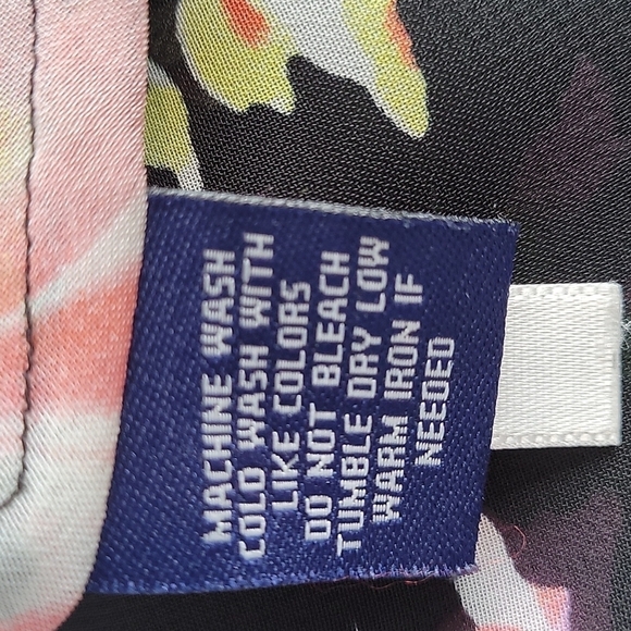 Chaps floral flutter sleeve ruffle front blouse - Picture 7 of 7